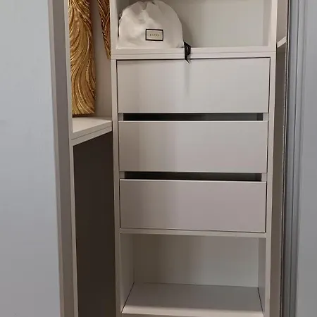 Boutique 406 Μόσταρ